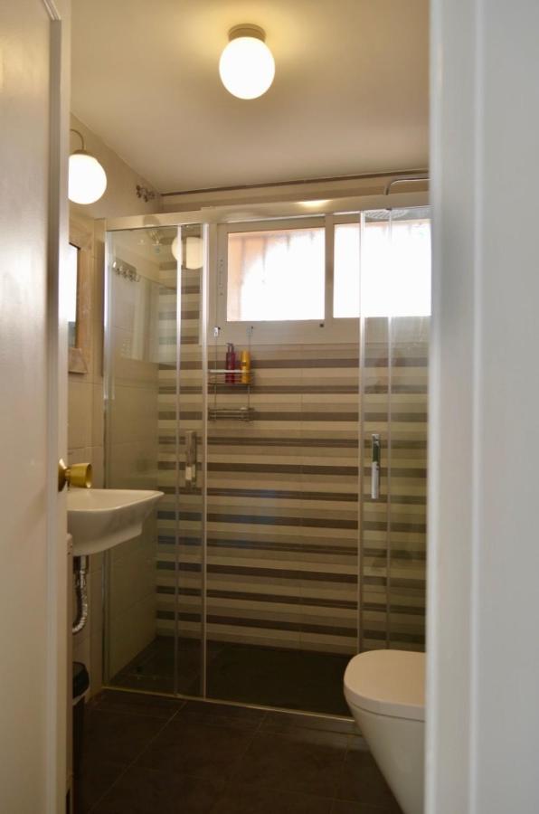 Апартаменты Carihuela Un Dormitorio Junto Al Mar Торремолинос Экстерьер фото