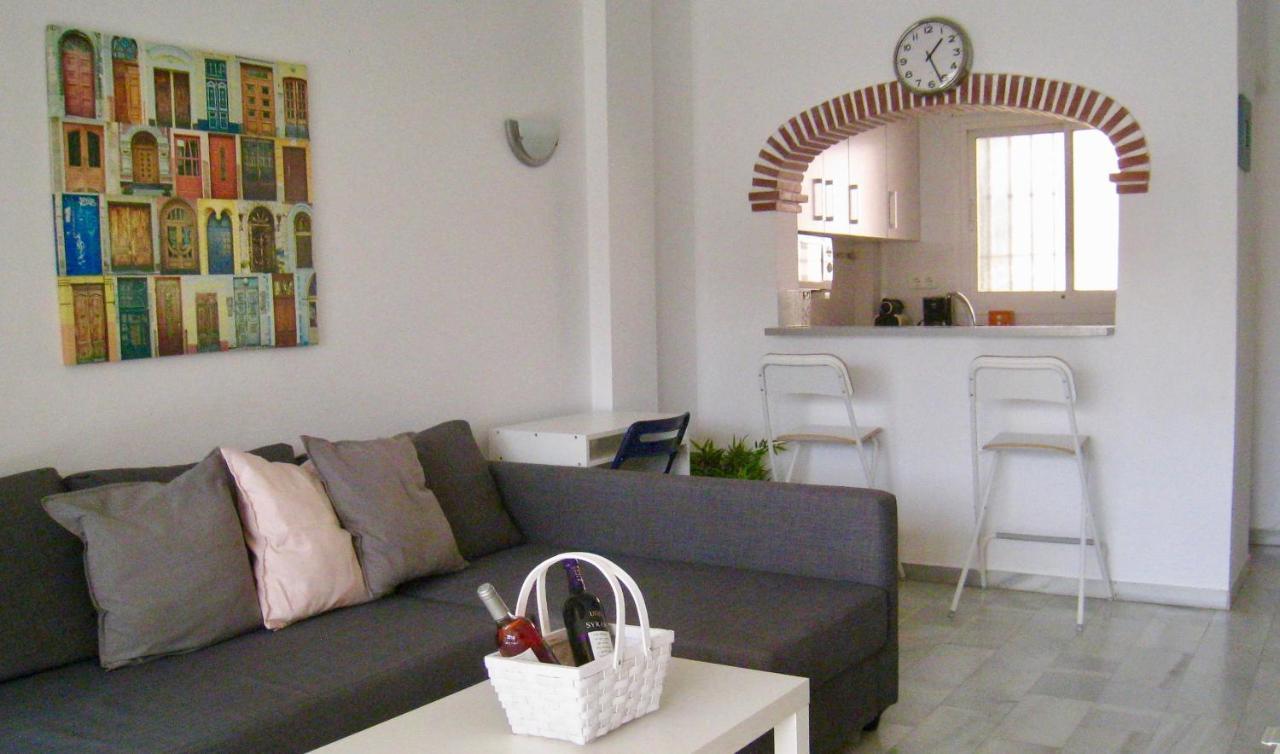Апартаменты Carihuela Un Dormitorio Junto Al Mar Торремолинос Экстерьер фото
